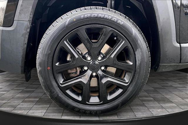 Used 2018 Jeep Renegade Altitude w/ UConnect 8.4 Nav Group image 9