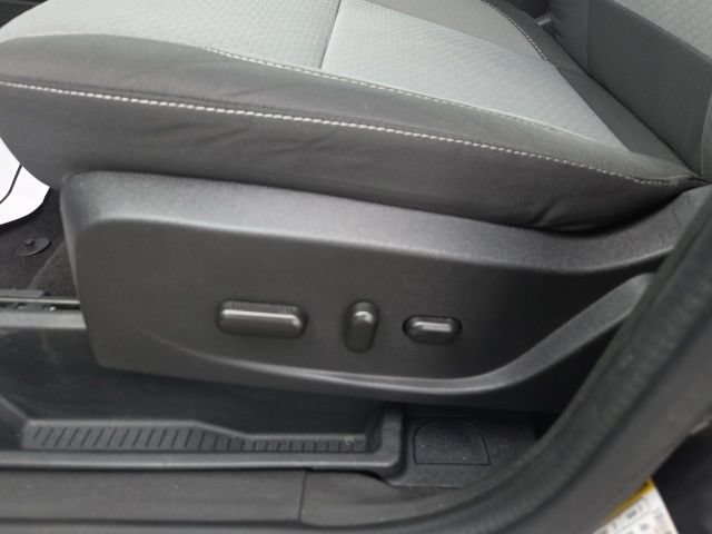 Certified 2017 Ford C-MAX SE w/ Equipment Group 201A FWD image 26