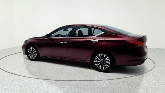 Used 2024 Nissan Altima 2.5 SV FWD image 5