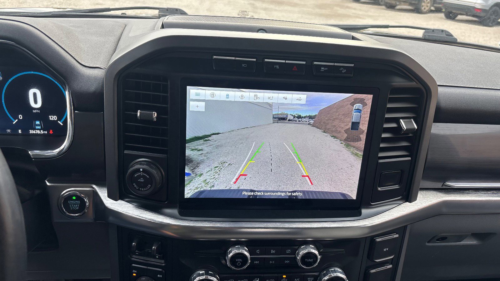 Certified 2022 Ford F150 Lariat w/ Equipment Group 502A High image 42