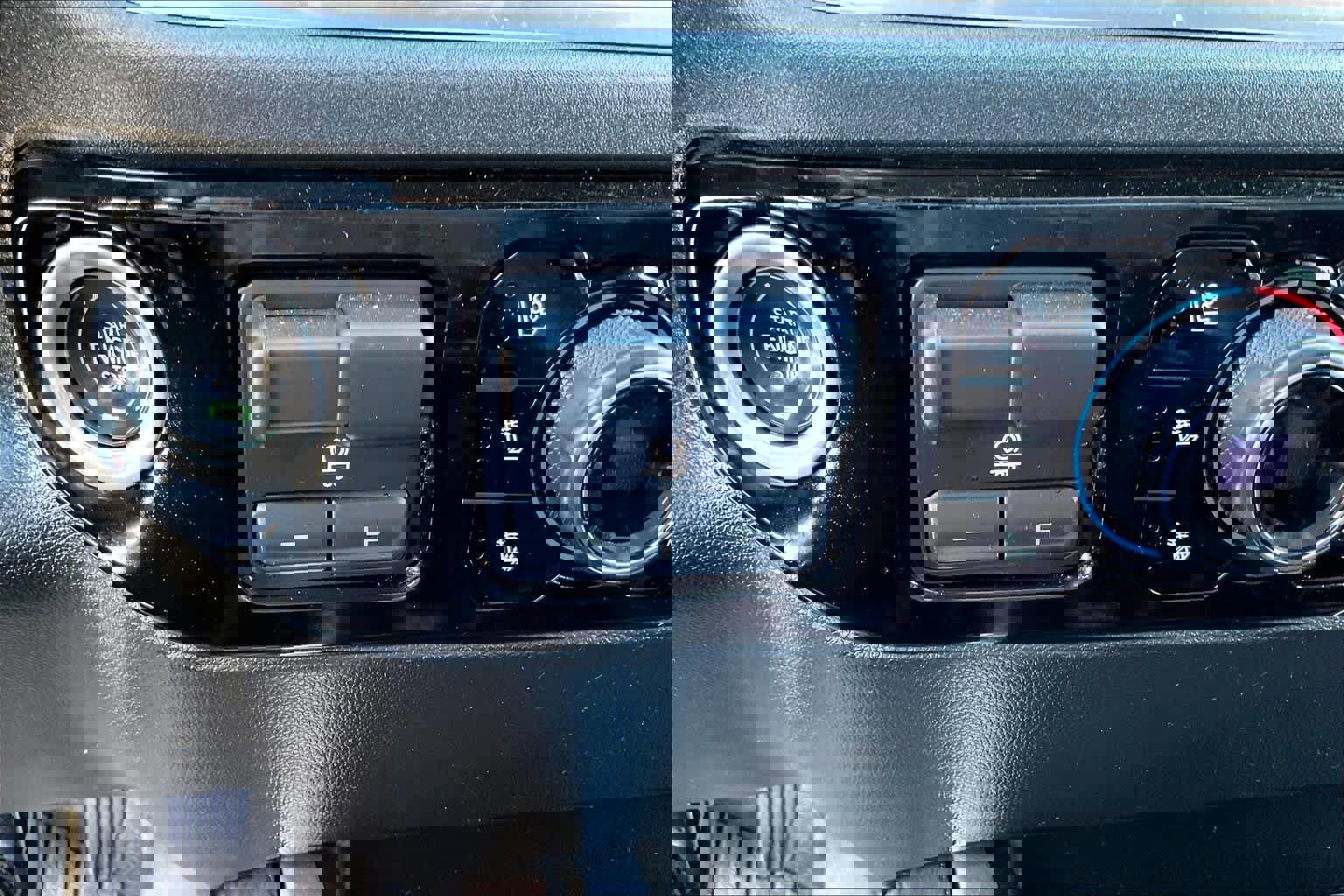 Used 2023 Chevrolet Silverado 1500 LTZ w/ LTZ Premium Texas Edition image 31