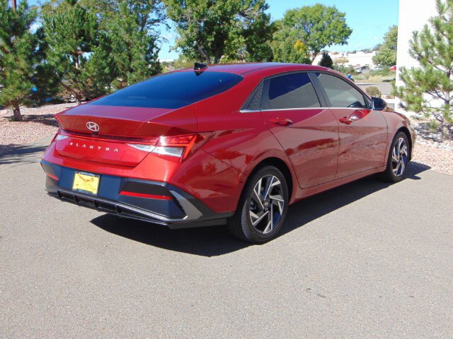 Used 2025 Hyundai Elantra SEL FWD image 6