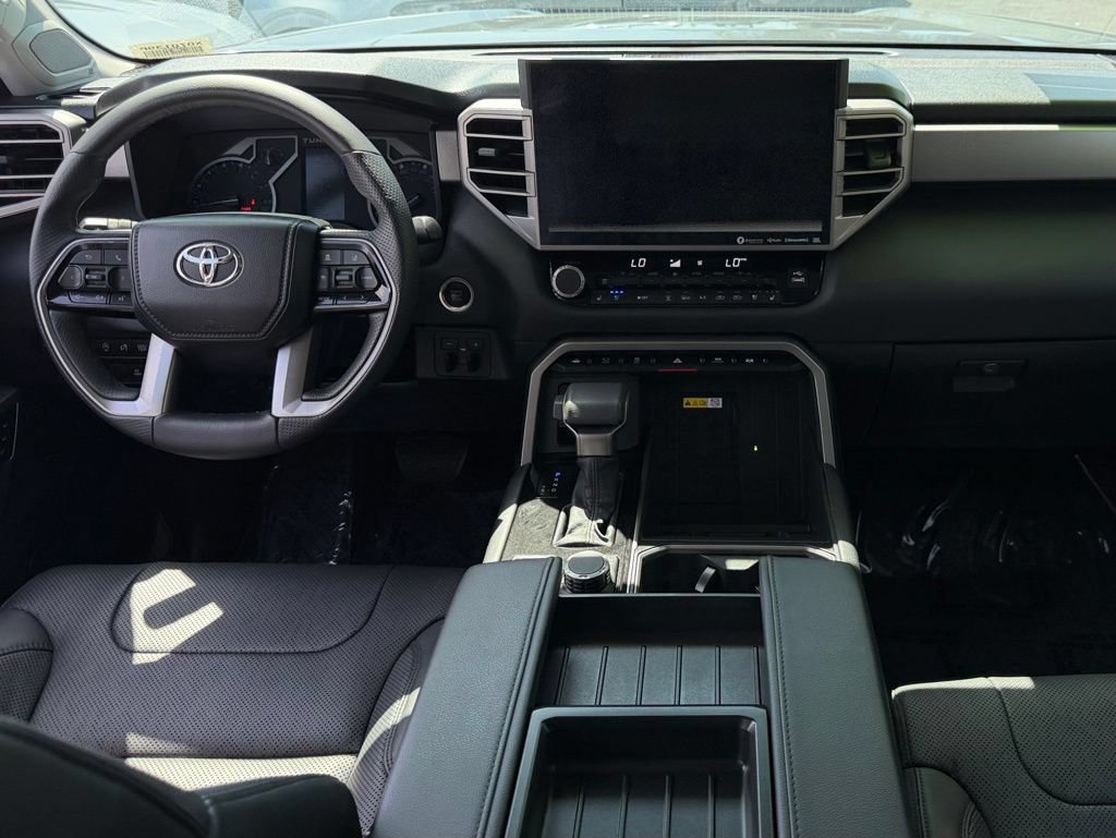 Used 2023 Toyota Tundra Limited AWD/4WD image 36