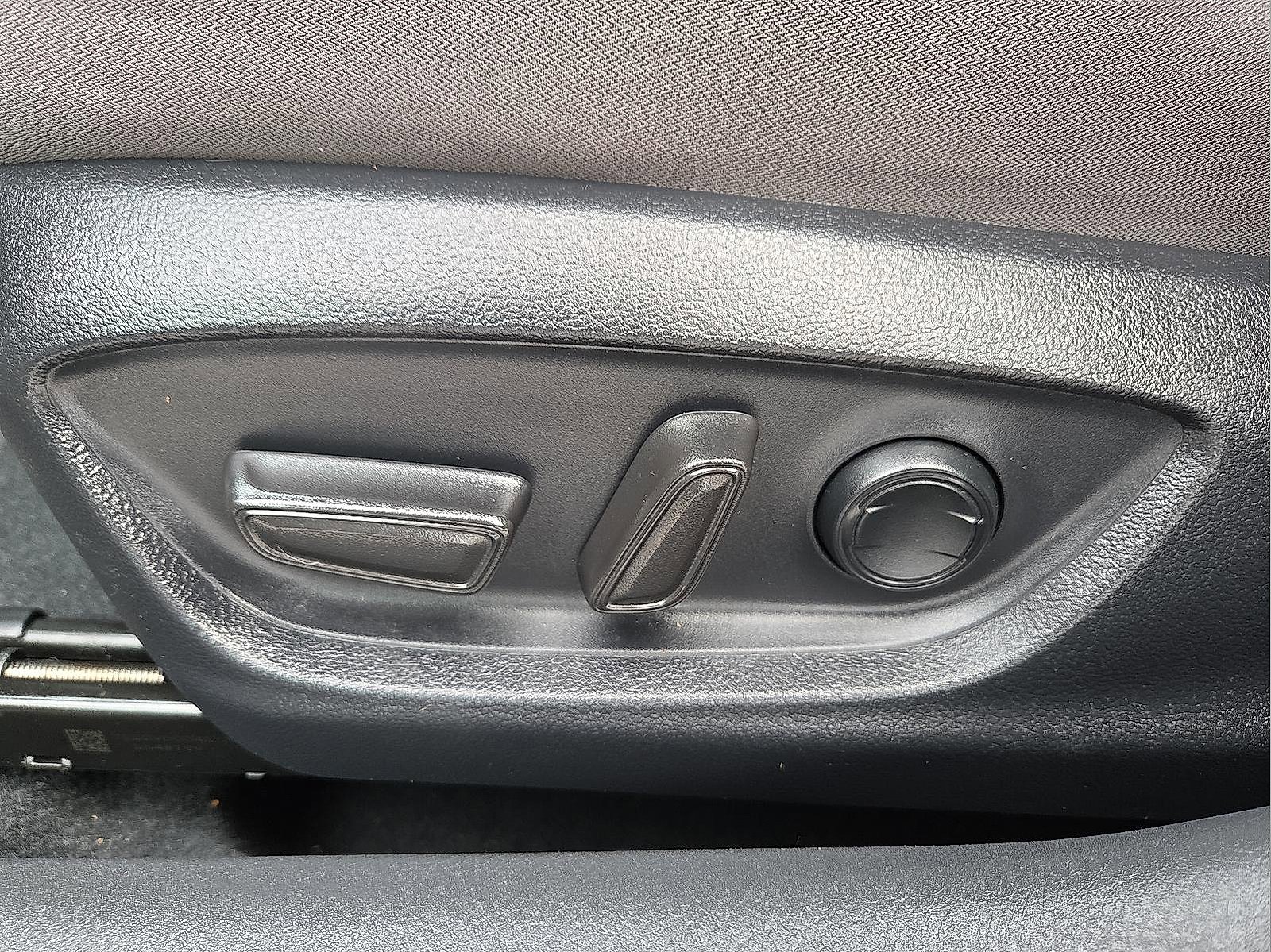 Used 2023 Toyota Camry LE image 15