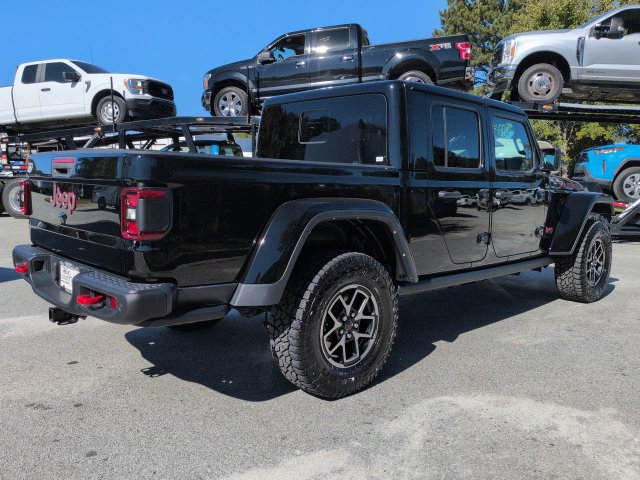 Used 2025 Jeep Gladiator Rubicon AWD/4WD image 4