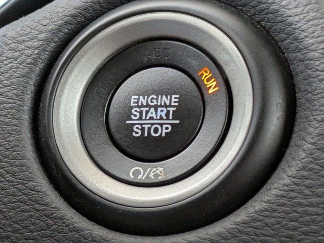 Used 2020 Dodge Durango SXT w/ 3rd Row Seating Group image 27