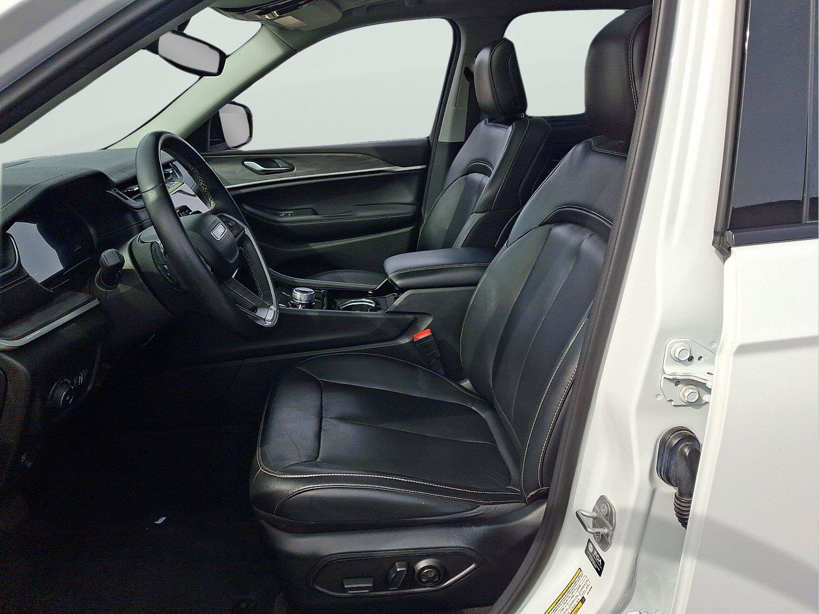Used 2021 Jeep Grand Cherokee L Limited AWD/4WD image 11