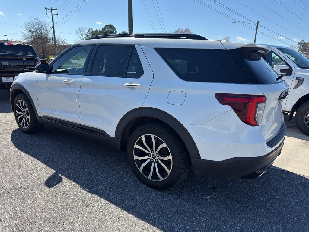 Certified 2020 Ford Explorer ST w/ Premium Technology Package image 5