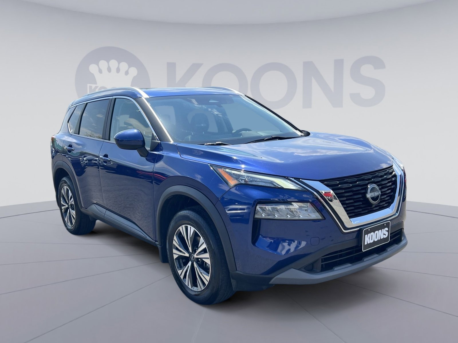 Used 2023 Nissan Rogue SV w/ SV Premium B Package AWD/4WD image 2