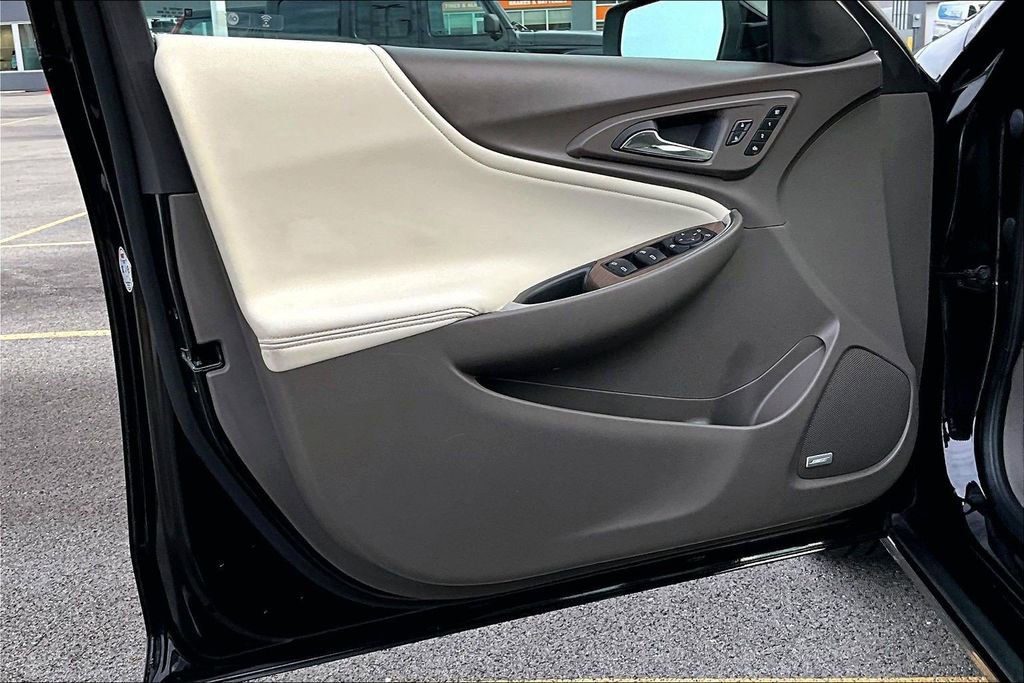 Used 2024 Chevrolet Malibu LT image 21