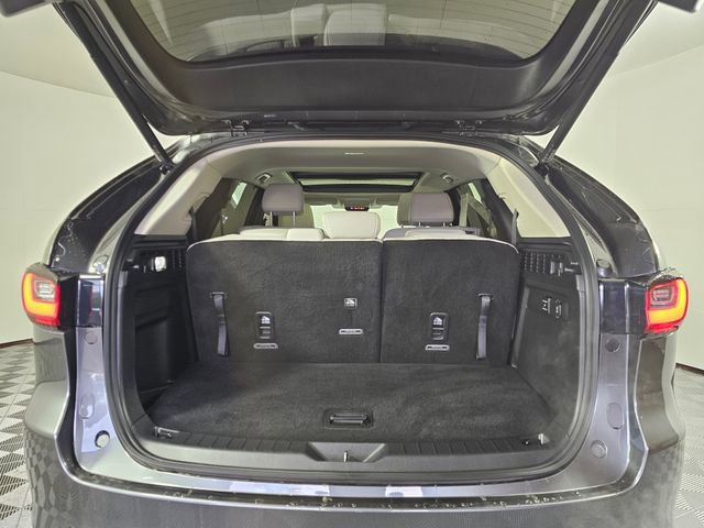 Used 2024 MAZDA CX-90 3.3 Turbo w/ Premium Plus Pkg image 17