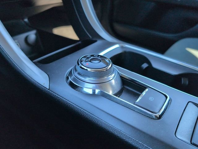 Certified 2020 Ford Fusion SE image 28