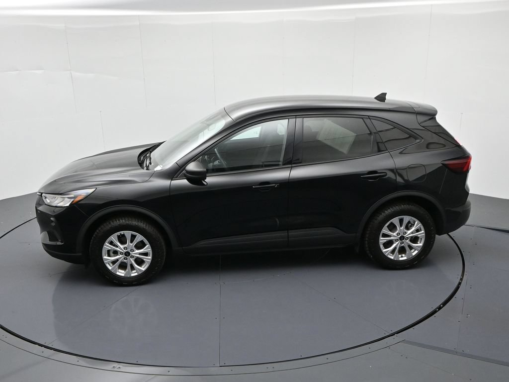 Certified 2025 Ford Escape Active w/ Cold Weather Package AWD/4WD image 18