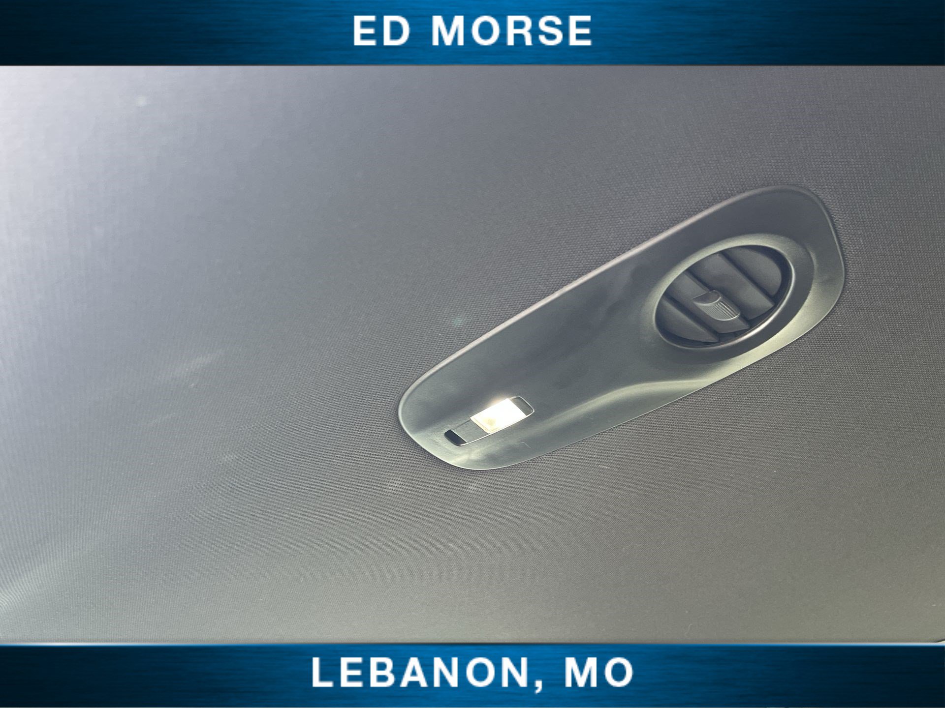 Used 2025 Chrysler Pacifica Select FWD image 20