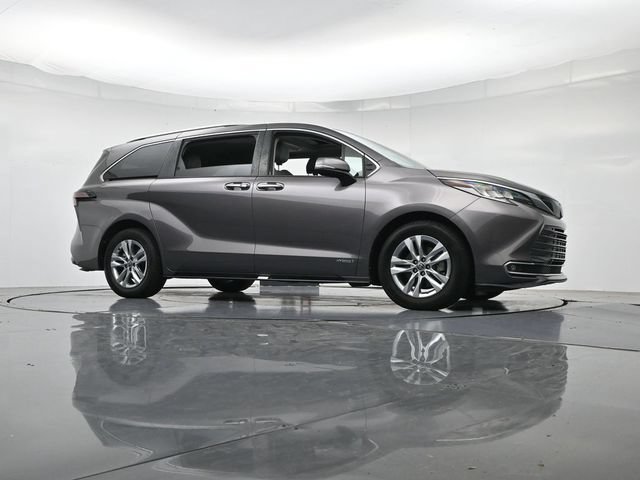 Used 2021 Toyota Sienna Limited FWD image 38