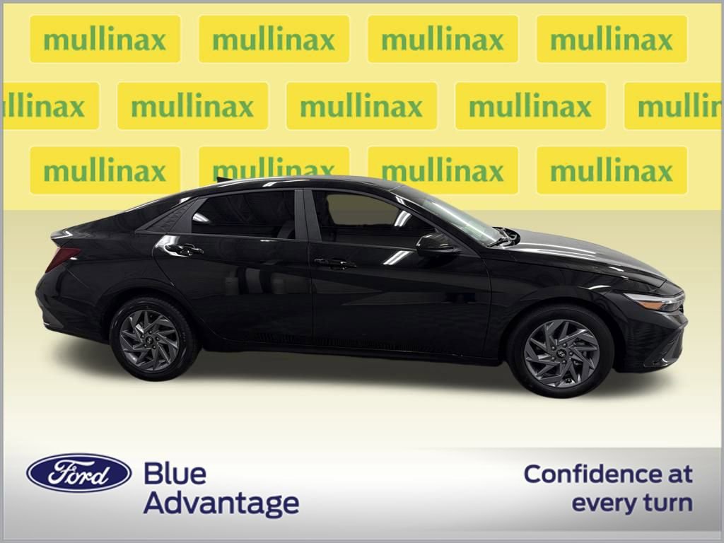 Used 2024 Hyundai Elantra SEL image 6