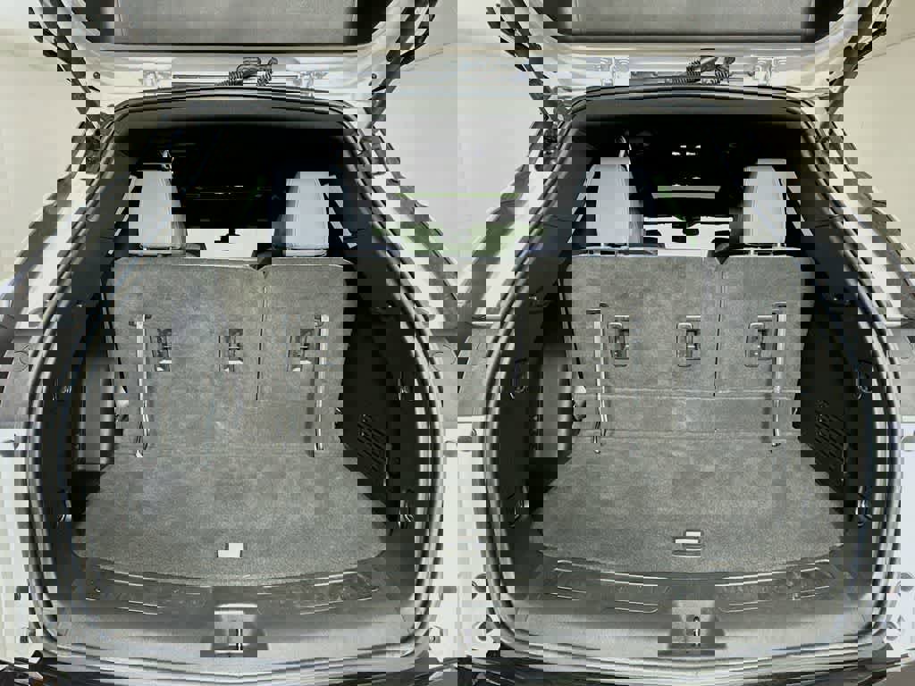 Used 2023 Buick Enclave Essence w/ Experience Buick Package image 21