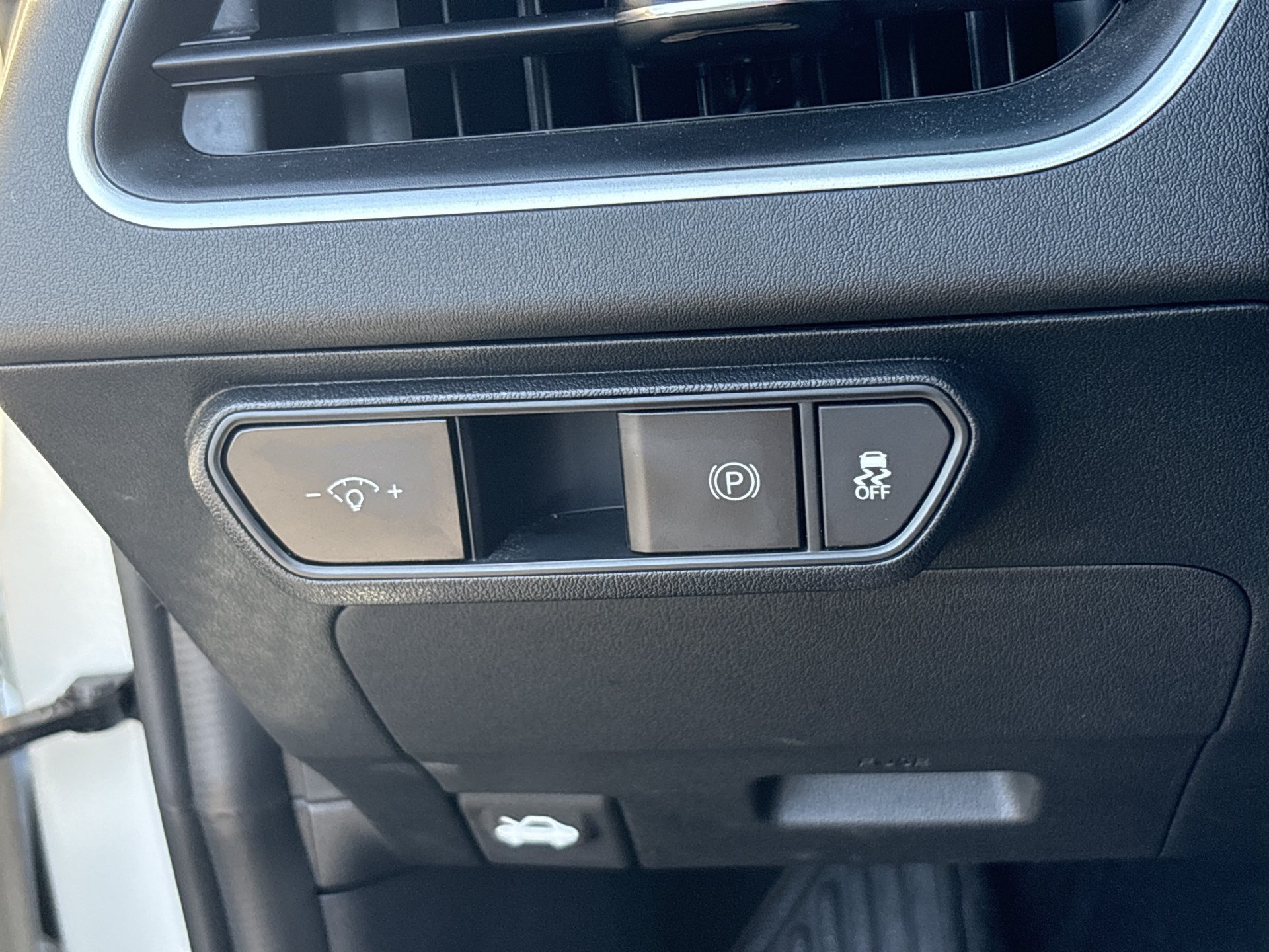 Used 2025 Kia K4 FWD image 13