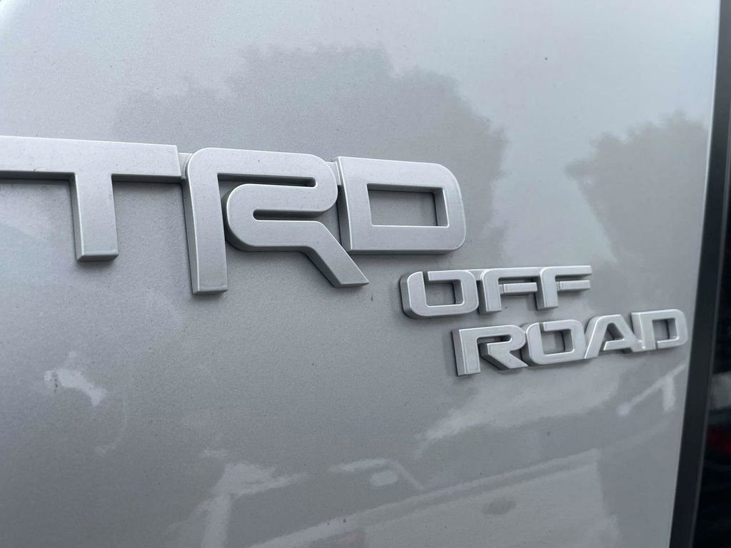 Used 2024 Toyota 4Runner TRD Off-Road Premium image 8