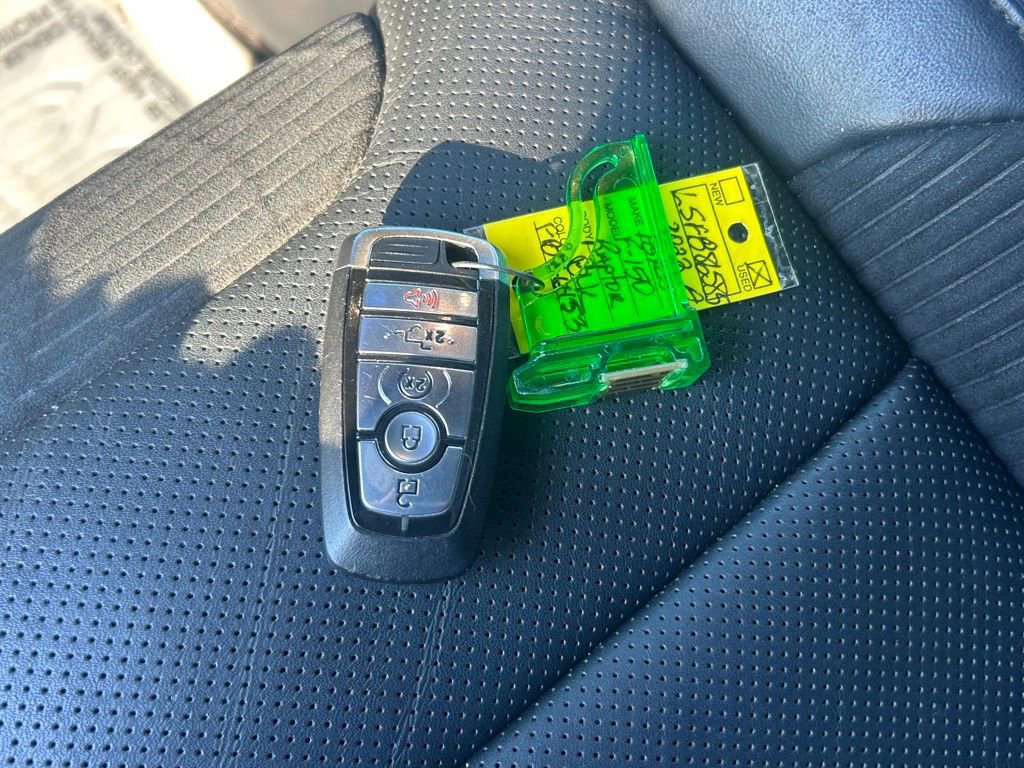 Certified 2022 Ford F150 Raptor w/ Equipment Group 801A High image 49