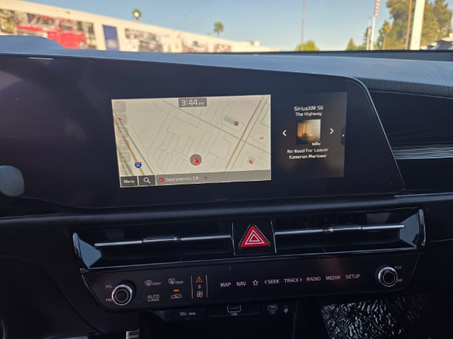 Used 2023 Kia Niro Wave FWD image 16