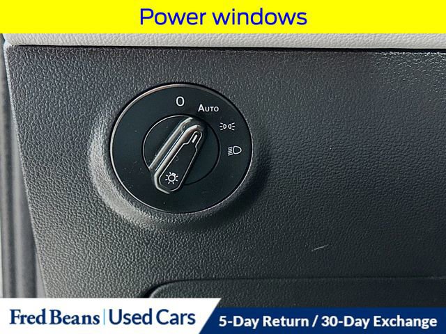 Used 2023 Volkswagen Taos SE AWD/4WD image 12