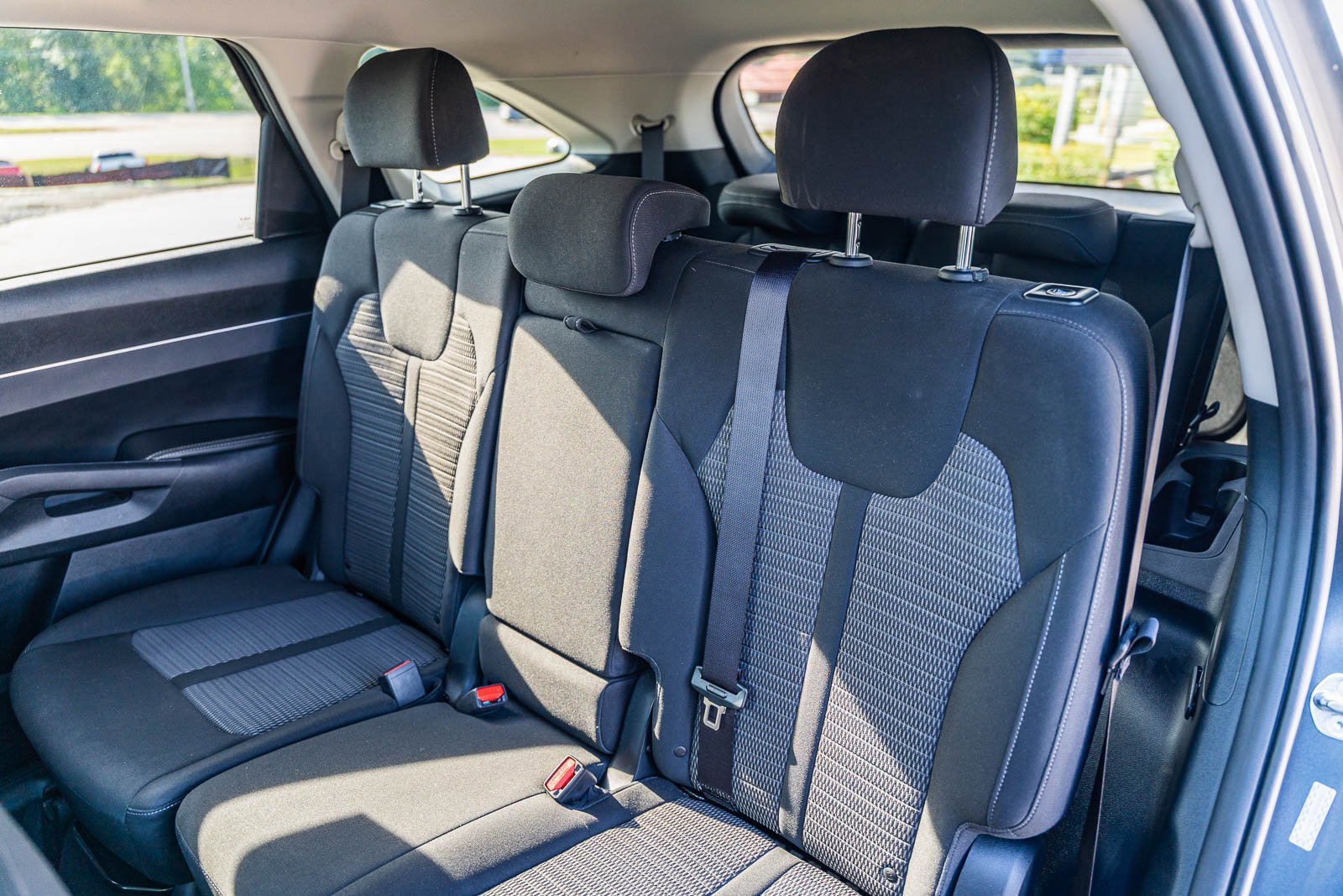 Used 2023 Kia Sorento LX image 18