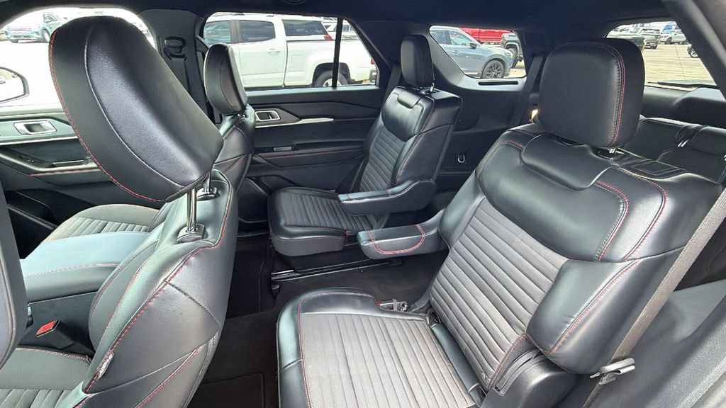 Certified 2026 Ford Explorer ST-Line w/ ST-Line Street Pack RWD image 26