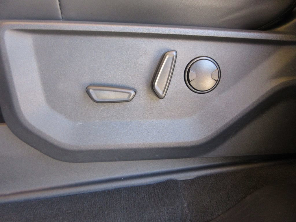 Certified 2025 Ford Expedition Max Platinum AWD/4WD image 12