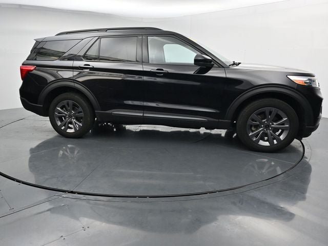 Certified 2024 Ford Explorer XLT w/ Equipment Group 202A AWD/4WD image 12