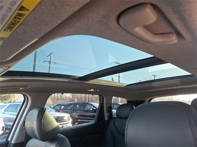 Used 2019 Hyundai Santa Fe Limited image 15