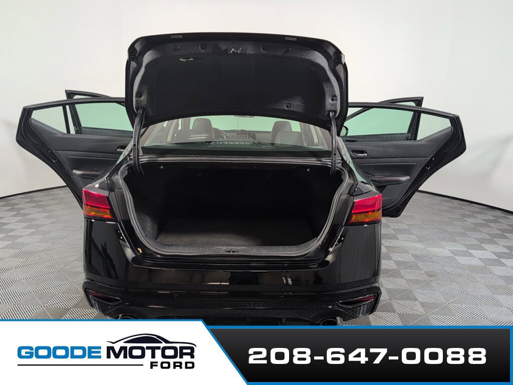 Used 2025 Nissan Altima 2.5 SR FWD image 21