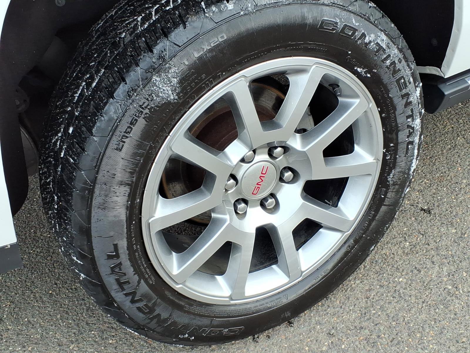 Used 2020 GMC Yukon XL Denali w/ Open Road Package image 8