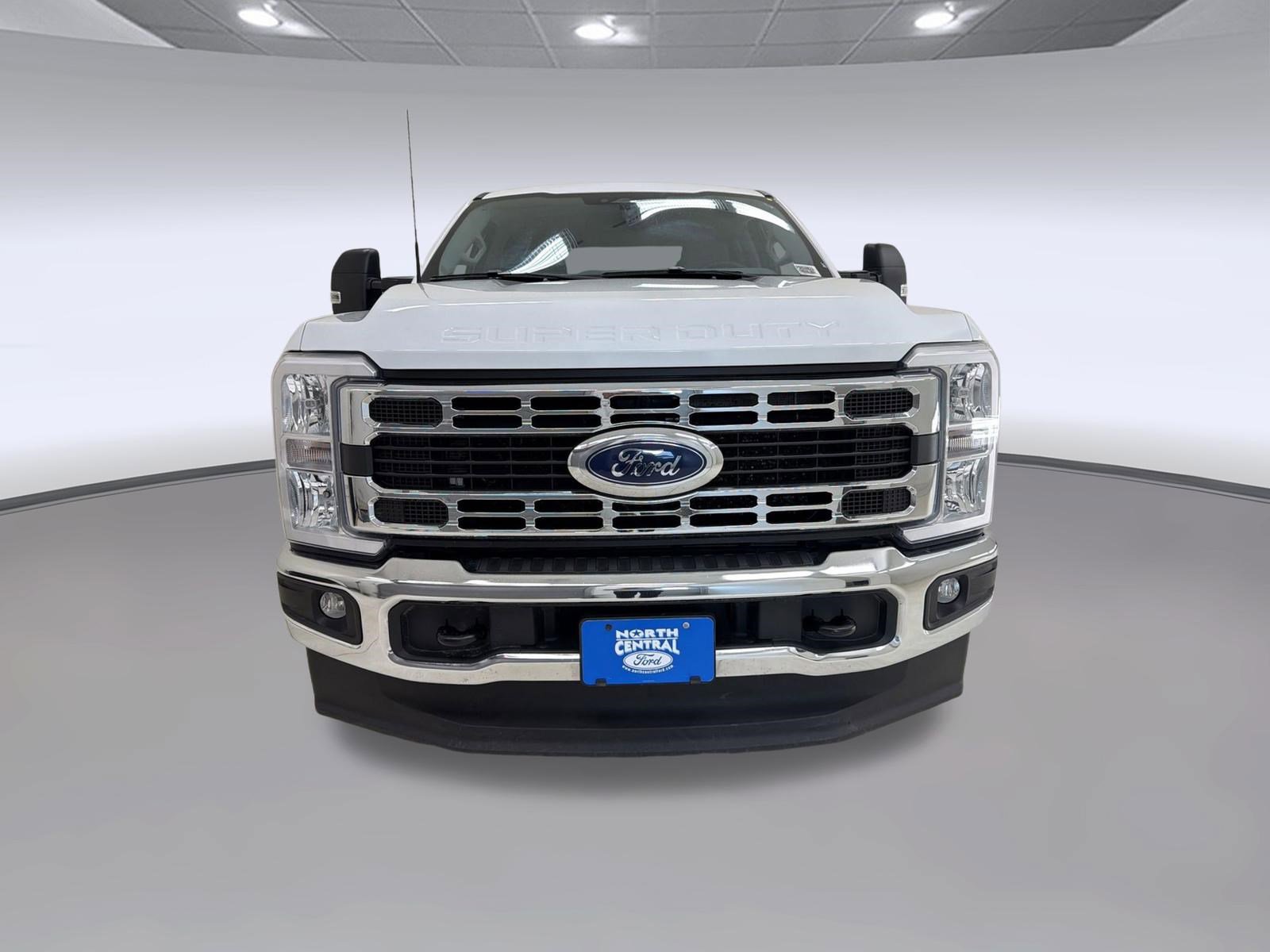 Certified 2025 Ford F250 XLT w/ FX4 Off-Road Package AWD/4WD image 6