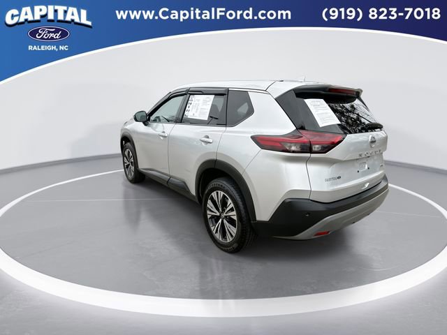 Used 2021 Nissan Rogue SV image 4