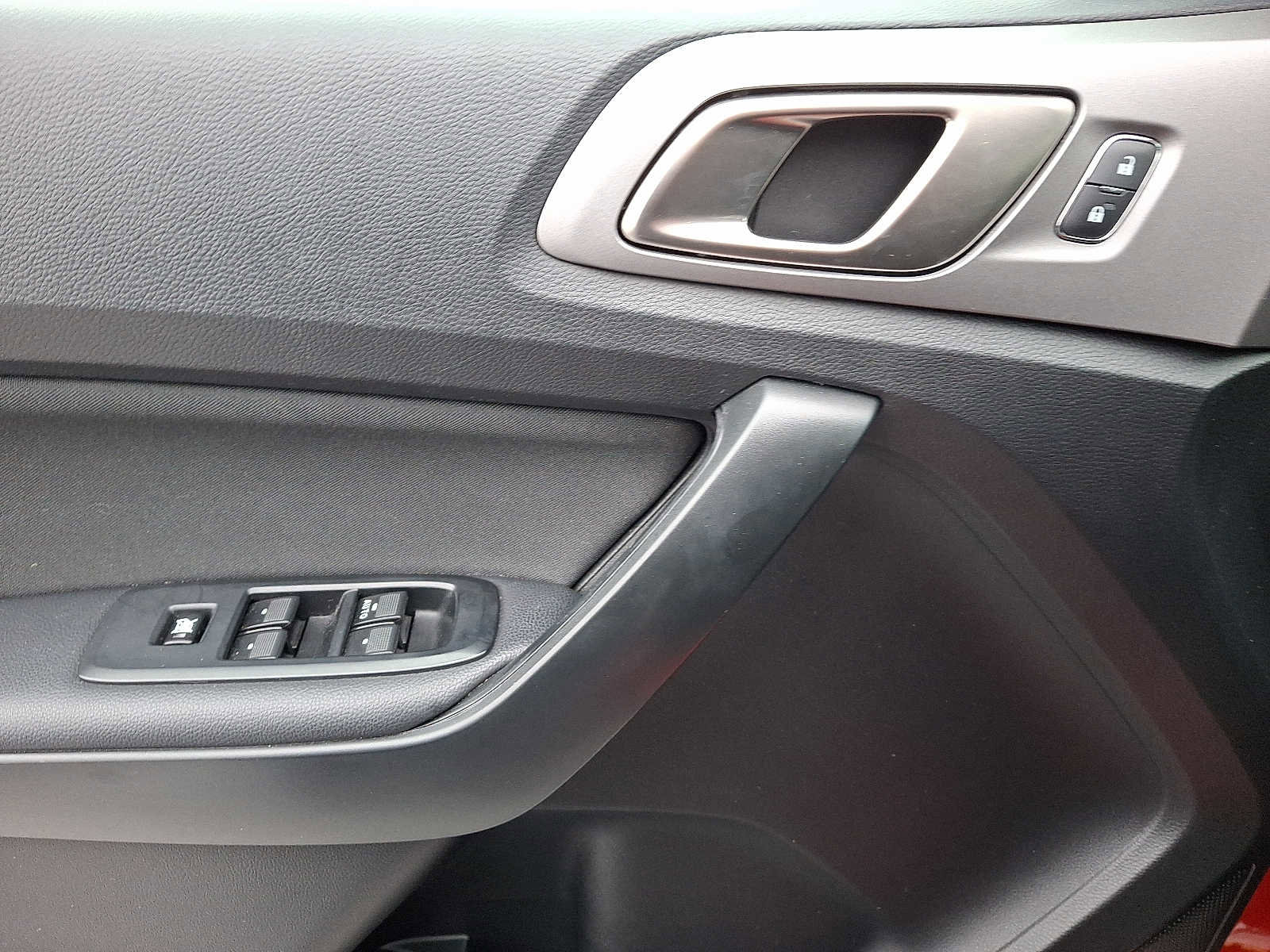 Certified 2019 Ford Ranger XLT w/ Equipment Group 302A Luxury image 13