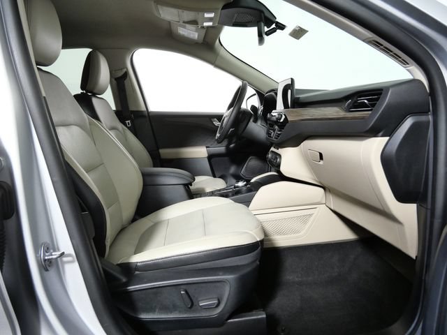 Certified 2020 Ford Escape Titanium AWD/4WD image 10
