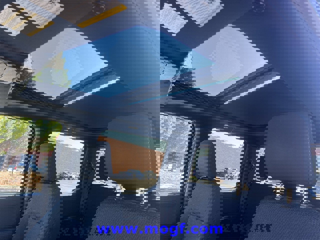 Certified 2022 Ford F150 XLT w/ Equipment Group 302A High image 20