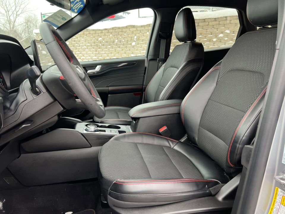 Certified 2023 Ford Escape ST-Line w/ Tech Pack #1 image 10