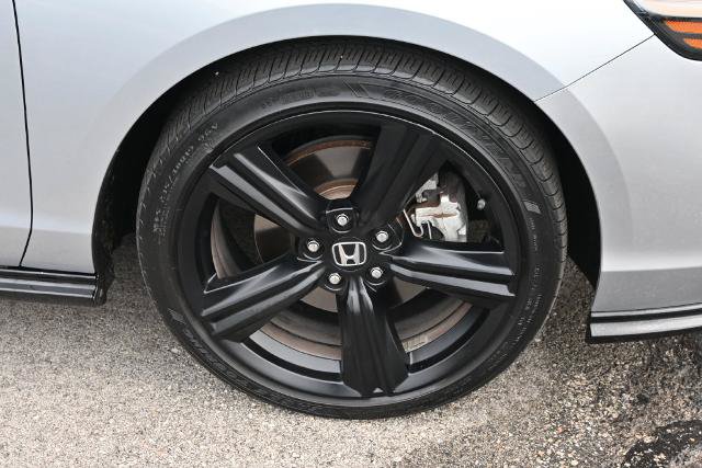 Used 2025 Honda Accord Sport image 17