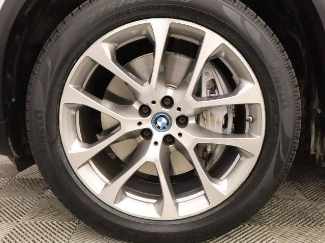 Used 2023 BMW X5 xDrive45e w/ Executive Package AWD/4WD image 16