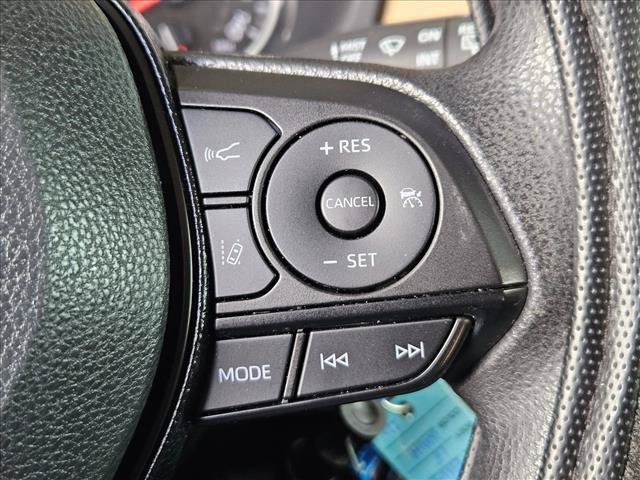 Used 2021 Toyota RAV4 LE FWD image 15