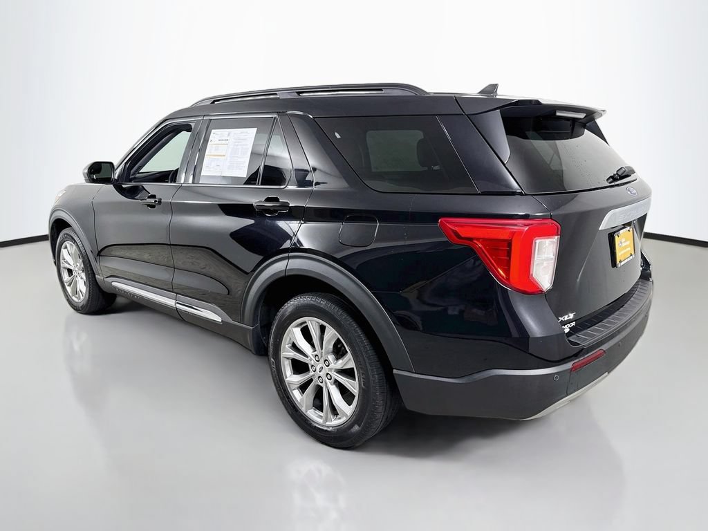 Certified 2023 Ford Explorer XLT w/ Equipment Group 202A AWD/4WD image 5