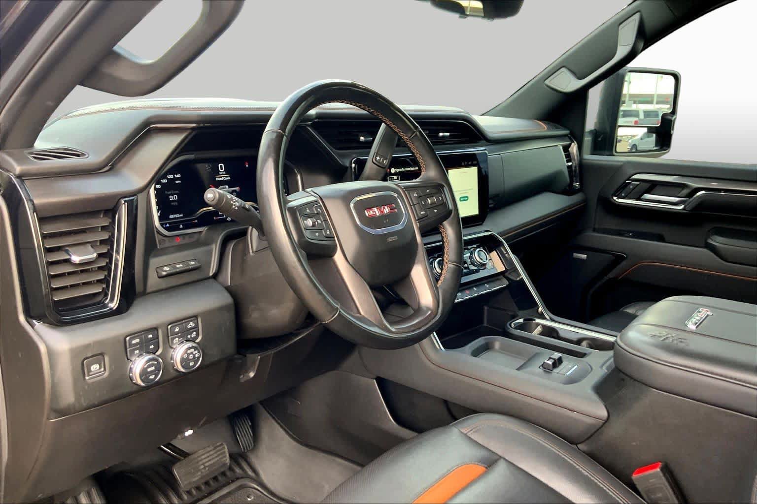 Used 2024 GMC Sierra 2500 AT4 w/ AT4 Premium Plus Package AWD/4WD image 18