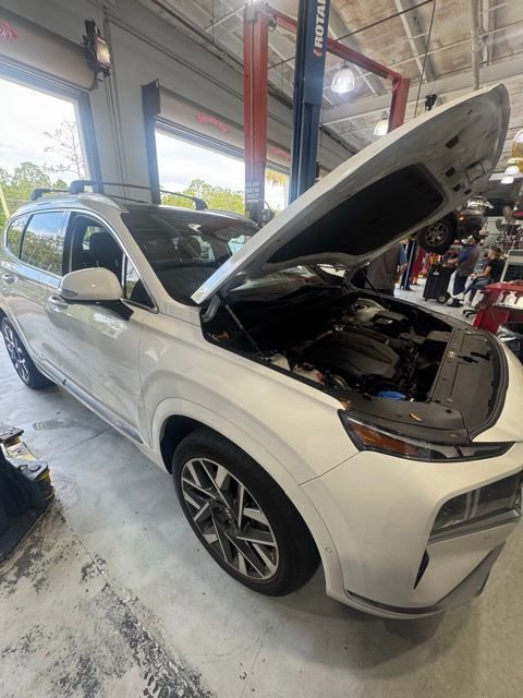 Used 2023 Hyundai Santa Fe Calligraphy FWD image 5