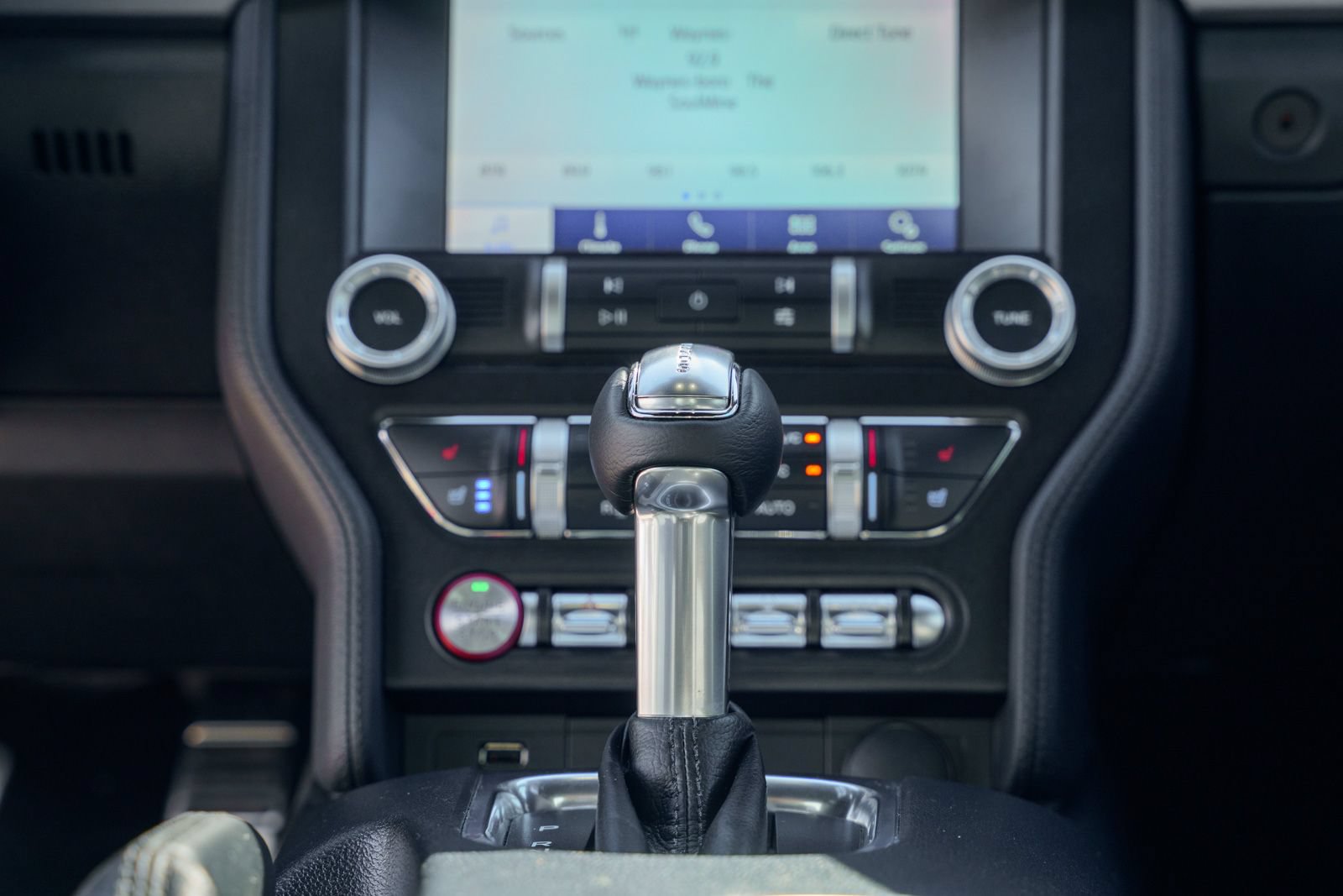 Certified 2020 Ford Mustang Premium RWD image 45