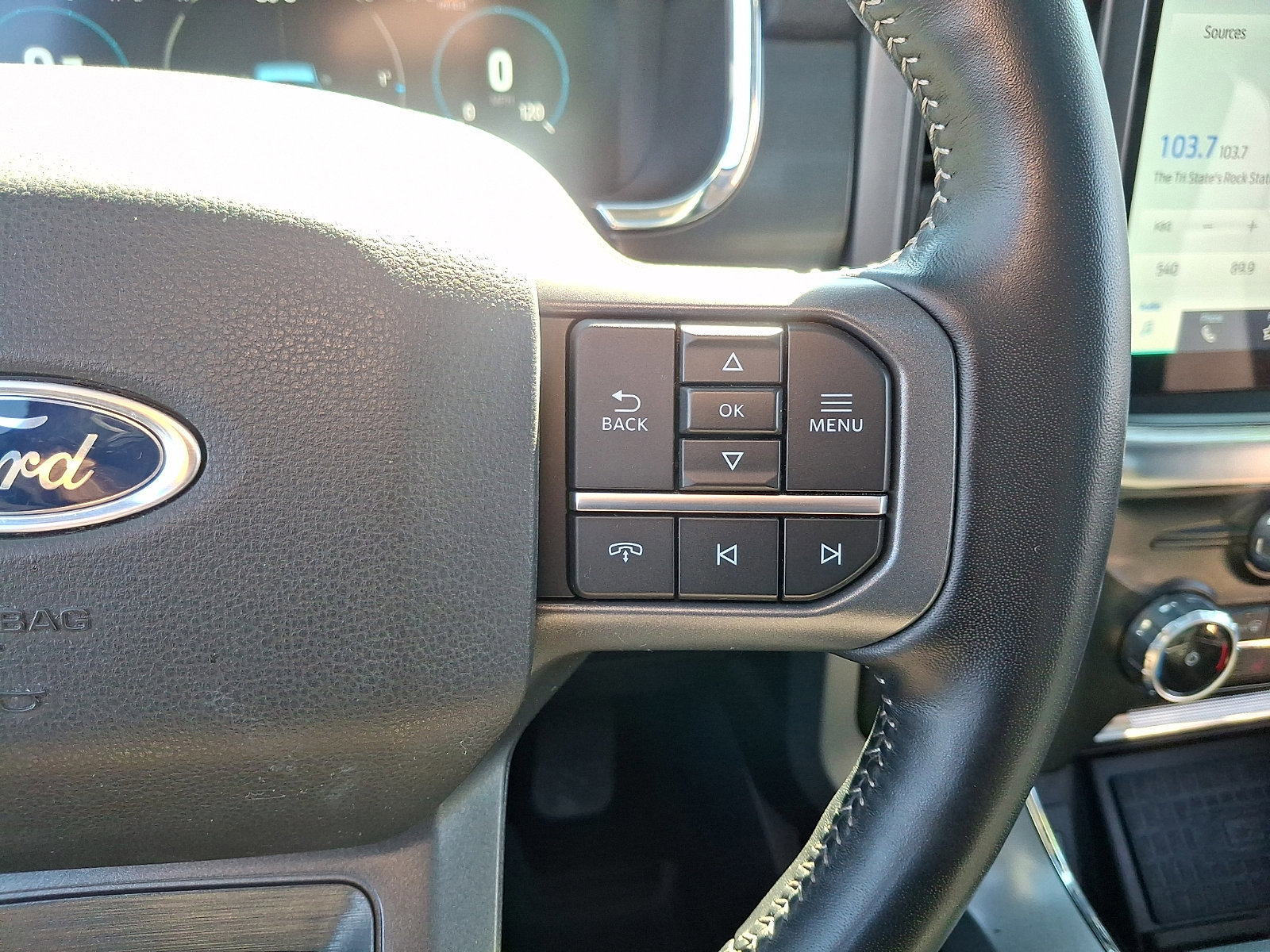 Certified 2022 Ford F150 Lariat image 22