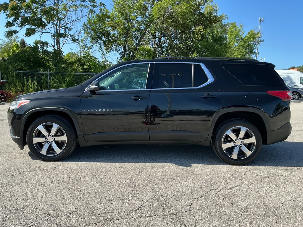 Used 2021 Chevrolet Traverse LT AWD/4WD image 2