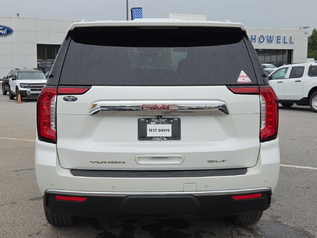 Used 2022 GMC Yukon SLT w/ SLT Premium Package AWD/4WD image 4