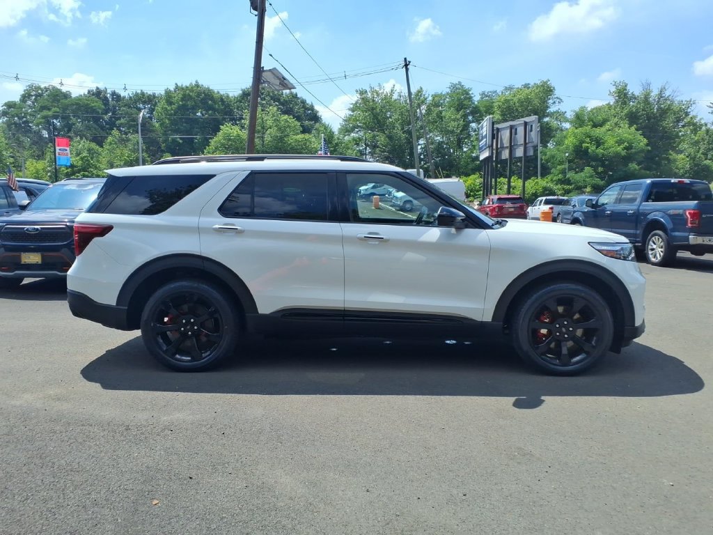 Certified 2022 Ford Explorer ST w/ ST Street Pack AWD/4WD image 22